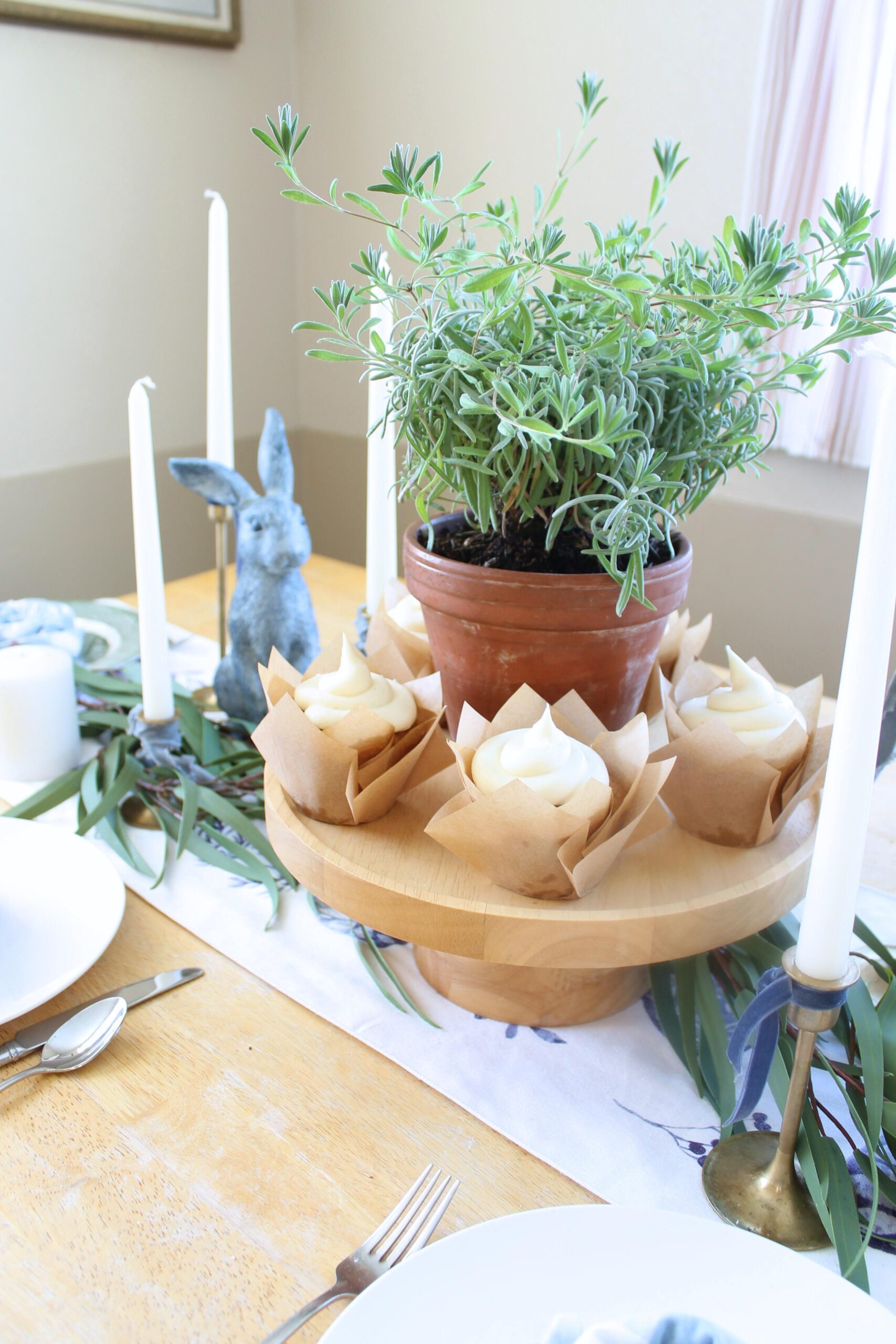 Simple Easter and Spring Table Centerpiece - The Fairview Farmhouse